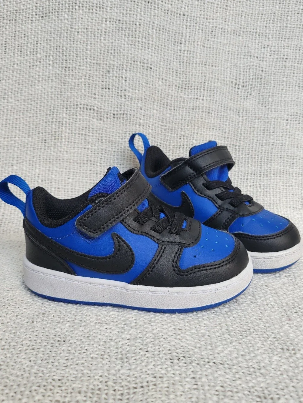 Nike Kids' Blue and Black Low-Top Sneakers